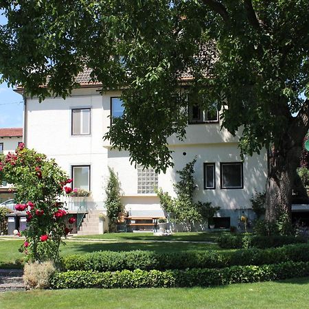Ferienwohnung Und Gaestezimmer Korb Krumpendorf ภายนอก รูปภาพ