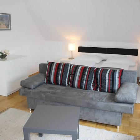 Ferienwohnung Und Gaestezimmer Korb Krumpendorf ภายนอก รูปภาพ