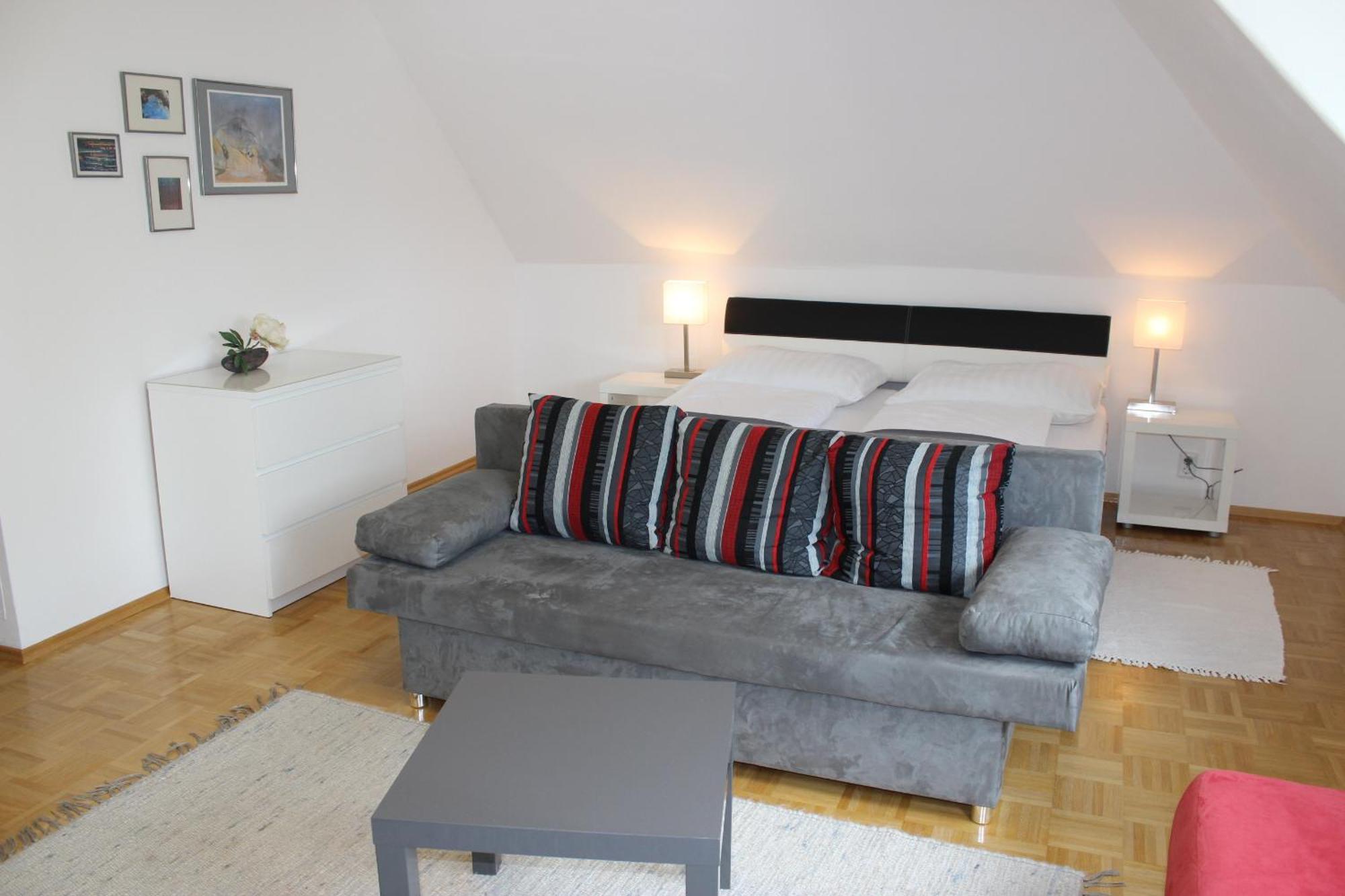 Ferienwohnung Und Gaestezimmer Korb Krumpendorf ภายนอก รูปภาพ
